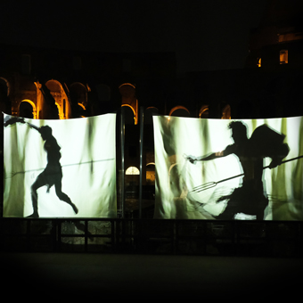 La luna sul Colosseo, il sogno del gladiatore